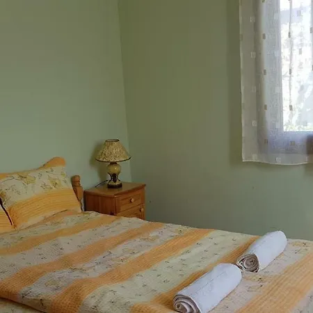 Pensiune Къщи Острец